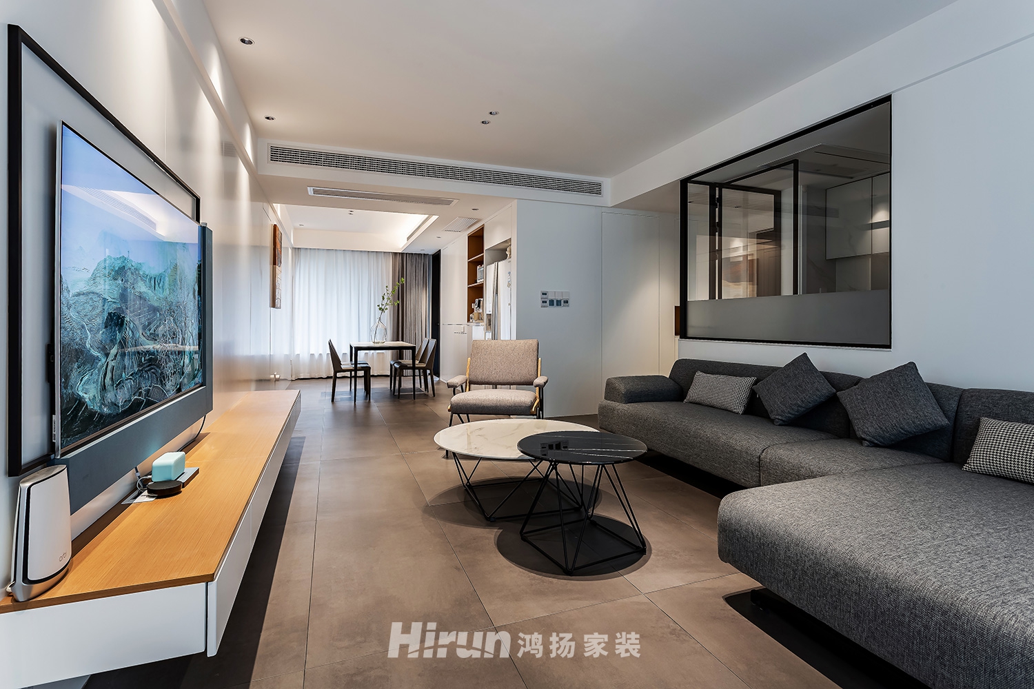 泊愛藍(lán)灣130㎡雅致現(xiàn)代三居室 裝修案例實景圖-1