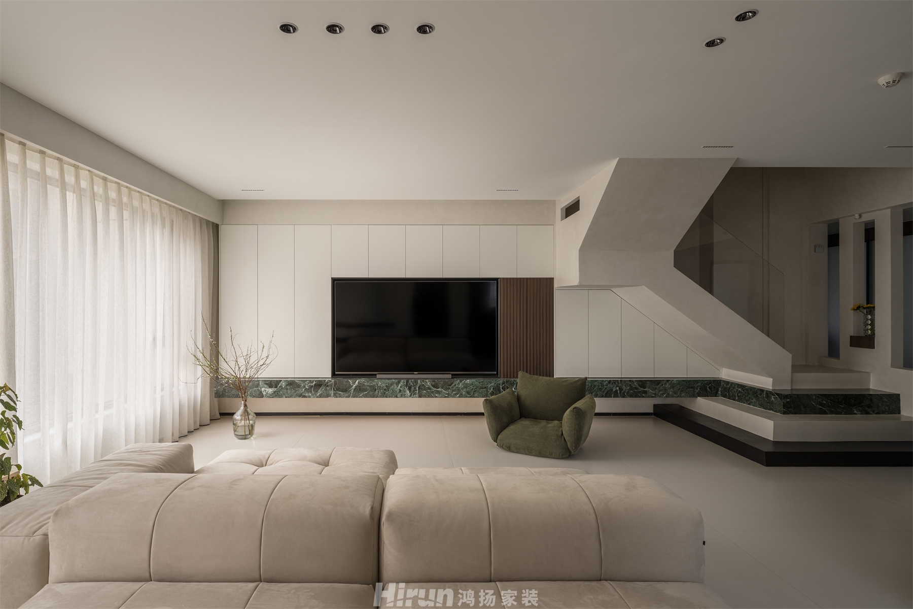 建發(fā)央著170㎡雅致現(xiàn)代四居室 裝修案例實景圖-2